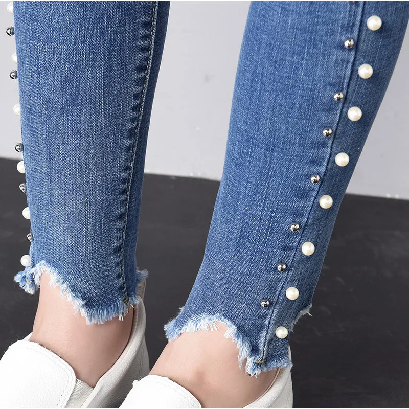 Summer Plus Size Skinny Side Pearl Beading White Wash Capris Jeans 4Xl 5Xl Light Blue Women Casual Stretch Denim Pants Trousers Summer Plus Size Skinny Side Pearl Beading White Wash Capris Jeans 4Xl 5Xl Light Blue Women Casual Stretch Denim Pants Trousers