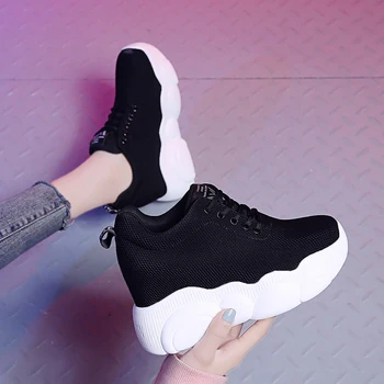 

Small white Shoe woman 2019 spring and summer new hundred mesh surface breathable muffin shoes women shoes