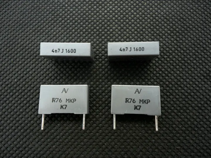 И 4700 P 1600 V 472 0,0047 мкФ интервал: 15 мм