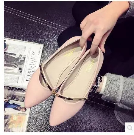 

Spring New Casual British Style Fashion Comfortable Flat Heel Pointed Metal Sheets Shoes Zapatillas Plata Loafers Driving Shoes