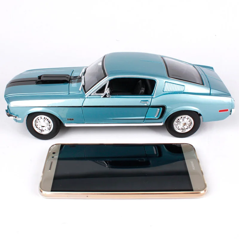 Maisto 1:18 белый Blue1968 Ford Mustang GT Cobra Jet Muscle модель автомобиля литая под давлением модель автомобиля игрушка Новинка в коробке 31167