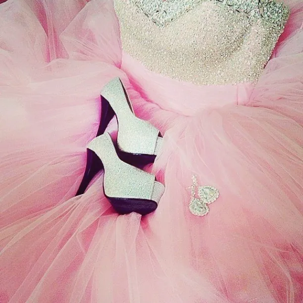 Fashionable-Pink-Ball-Gown-Wedding-Dresses-2016-Corset-Crystals-Beaded-Ruched-Tulle-Vestidos-De-Novias-Plus (2)