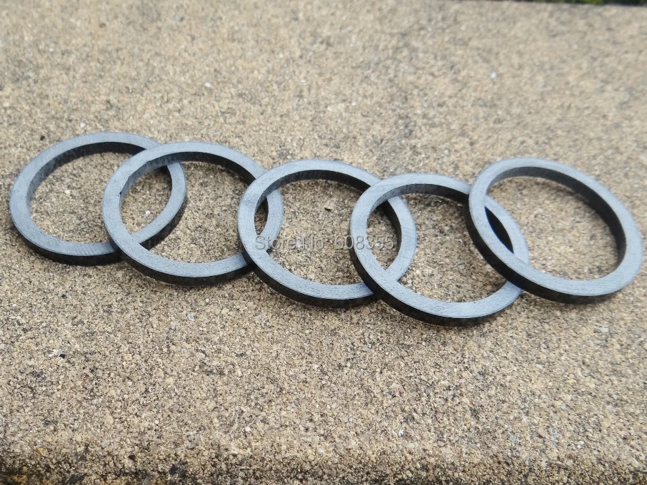 

Carbon Cycling Spacer set For Fork 1 1/8" 3mm - 5 pcs