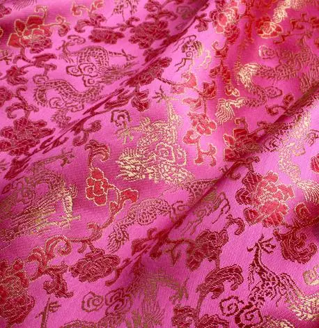 90 см* 100 см ткани парчи костюм Cheongsam упаковки ткани одежда для малышей платье парча розовый фон с золотой дракон