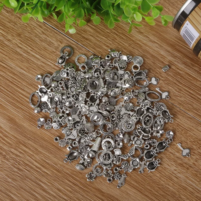 

50g/bag Random Mixed Antique Silver Plated European Bracelets Charm Pendants Fashion Jewelry Making Findings DIY Charms Handmade