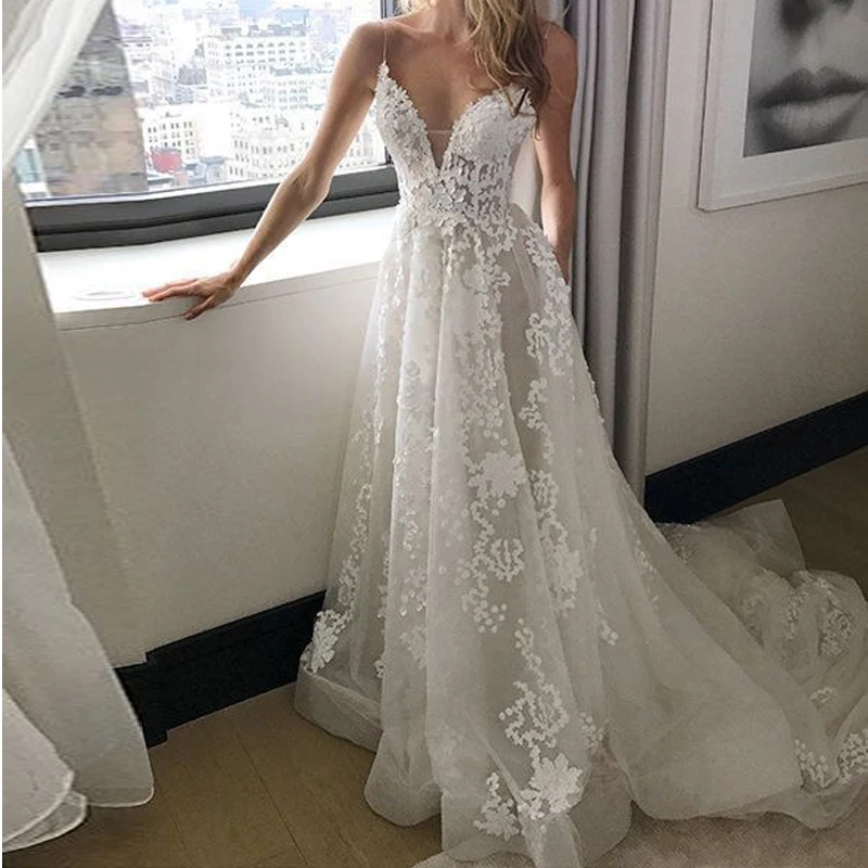 

Gorgeous Appliques Tulle Wedding Gowns Sexy V-Neck Spaghetti Straps Ruffles Floor-Length Bridal Gowns Custom Made