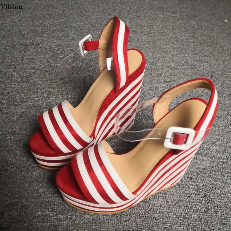 red wedges size 5
