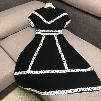 

Luxury Designer Brand Knitted Dress for Women Casual Three-dimensional Lace Hollow Out Embroidered Flower Knitted Dress