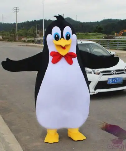 Parade Penguin Mascot Costumes Cartoon Madagascar Animal Halloween Adult Cosplay2