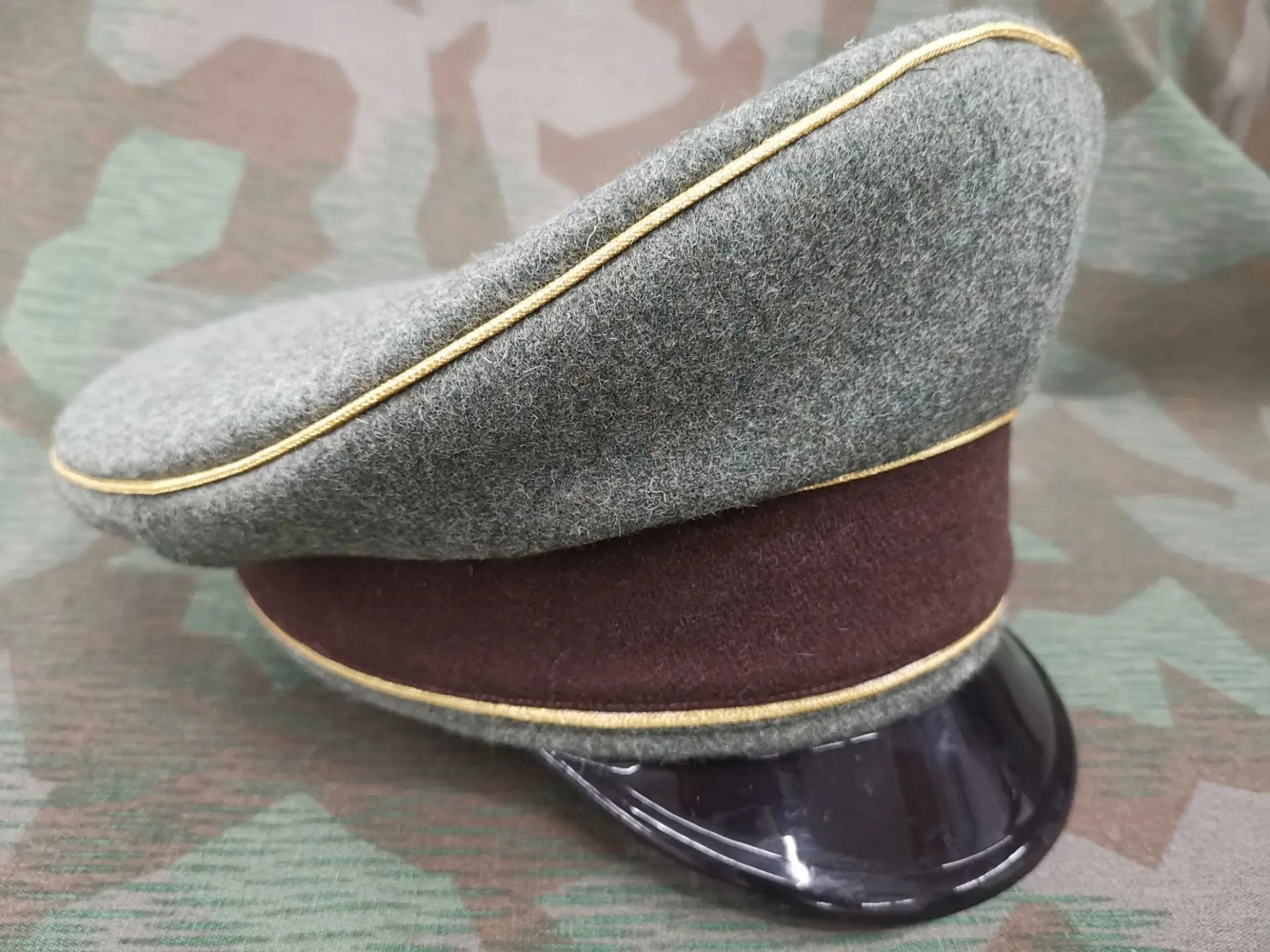 

E.M.D WW2 WH , officer, Wool.