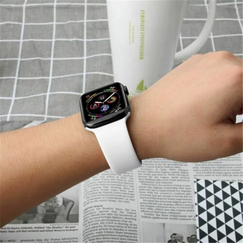 Мягкий силиконовый ремешок для часов Apple Watch 4/3/2/1 спортивный браслет correa iWatch 44/40 мм