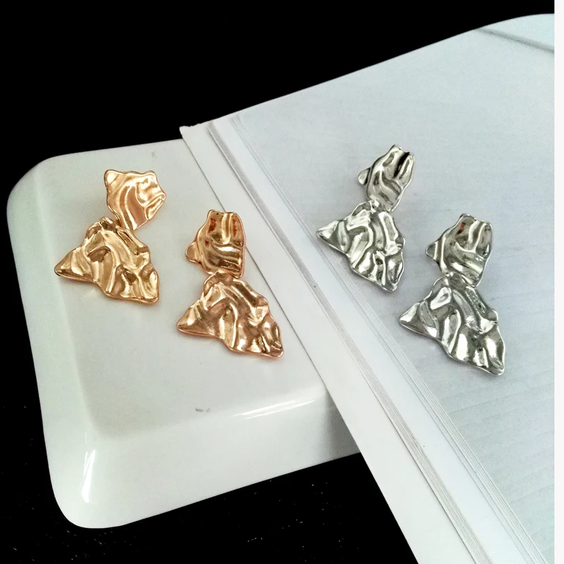 

Free Shipping New Irregular Triangle Alloy Hammered Earring