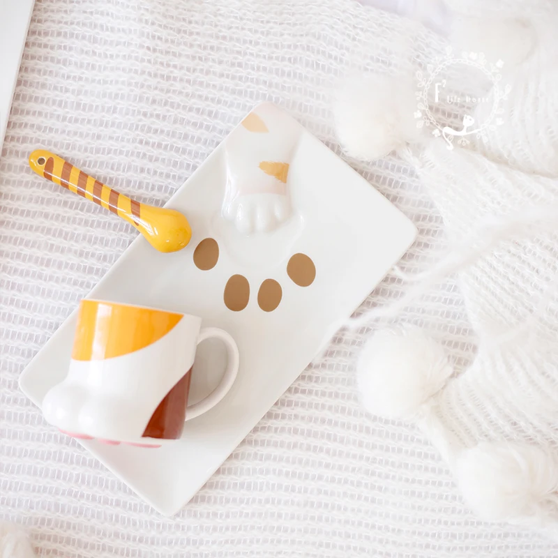 

[MPK Cat Mugs] Porcelain Cat Paw Mugs, Cat Paw Inspired Kitchenware, Utensils, Kitten Paw Mug ith Spoon
