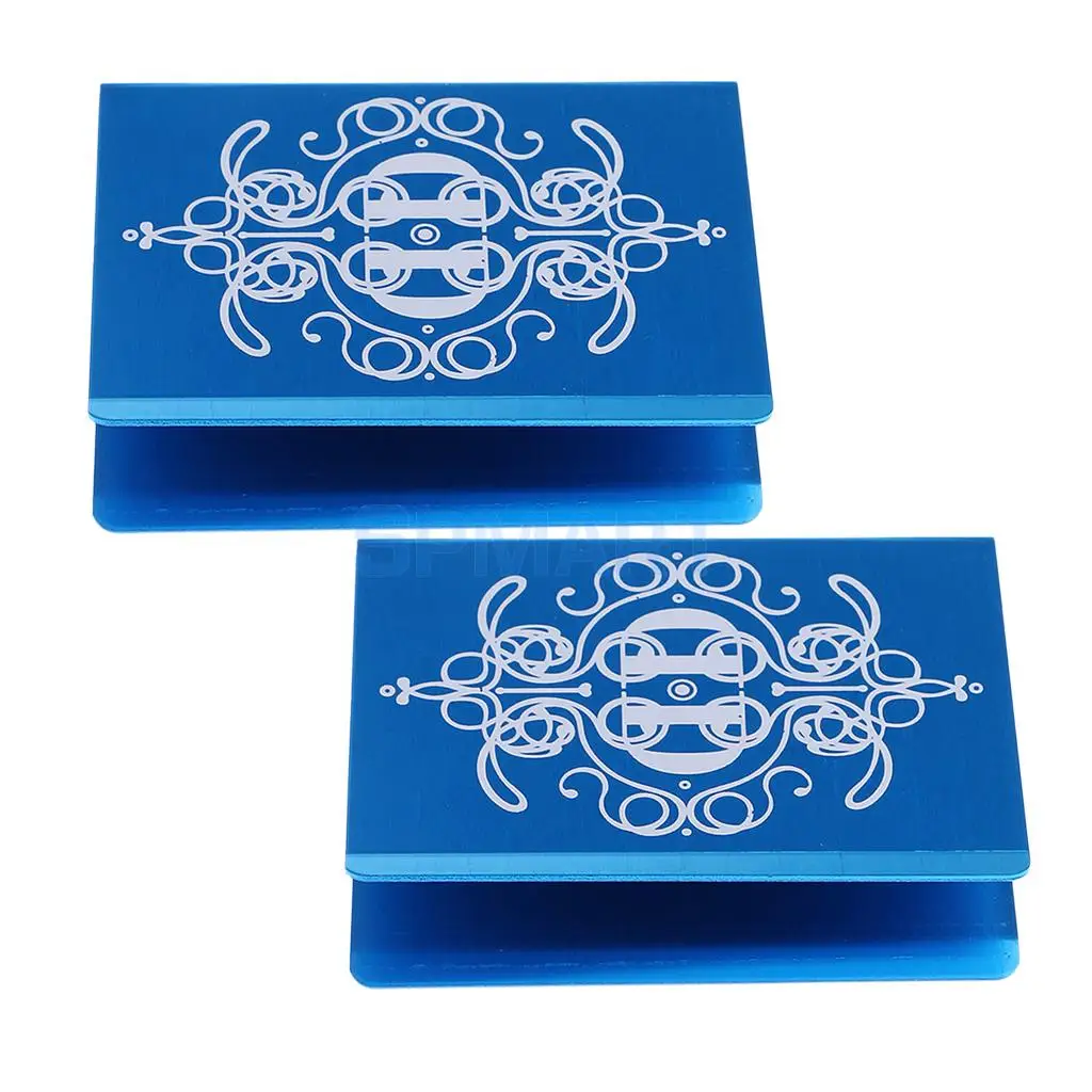Goede 2 Stks Fiets Kaart Clip Poker Kaarthouder Dek Poker Beschermen Box Case Goocheltrucs Goochelaars Props Poker Accessoire