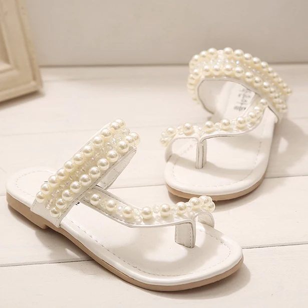 sandália de criança de 9 anos