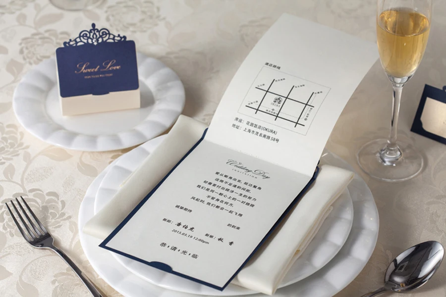 Пригласительные открытки WISHMADE с лазерной резкой темно синего цвета 1 шт. для