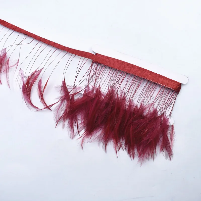 2 м/лот натуральные окрашенные в полоску петушиные перья перьевые кромки отделка одежды Швейные перья фазана для рукоделия ленты плащи - Цвет: Wine Red