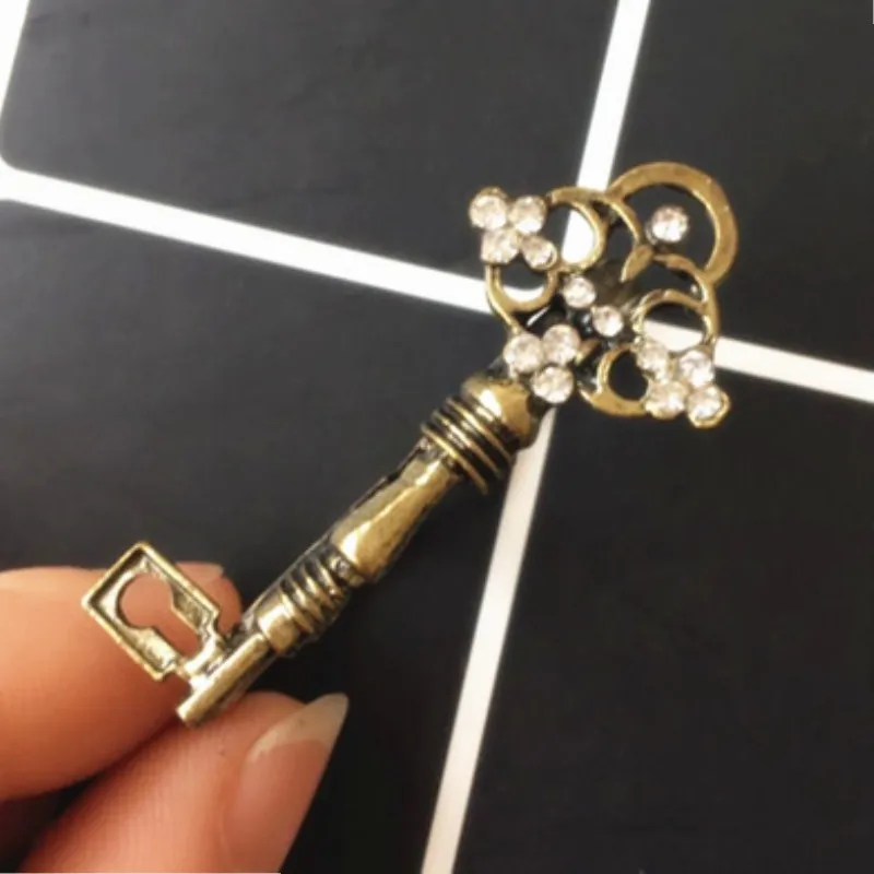 C402 Fashion Personality Crystal Key Double Circles Rings Retro Finger Ring Charms For Women Wedding Party Jewelry Anillos