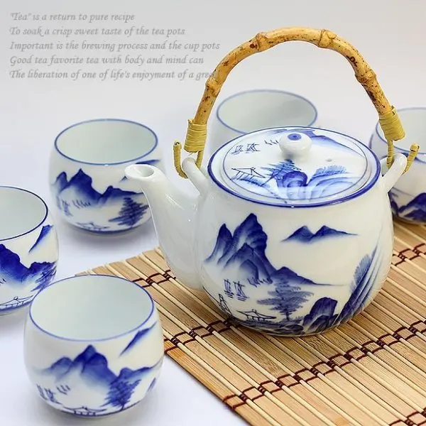 7 Pcs Blue and White Ceramic Teaset Chinese Traditional Girder