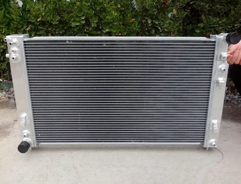 

New 52mm aluminum alloy radiator for Holden VT VX HSV FIT Commodore V8 GEN3 LS1 5.7L 5.7