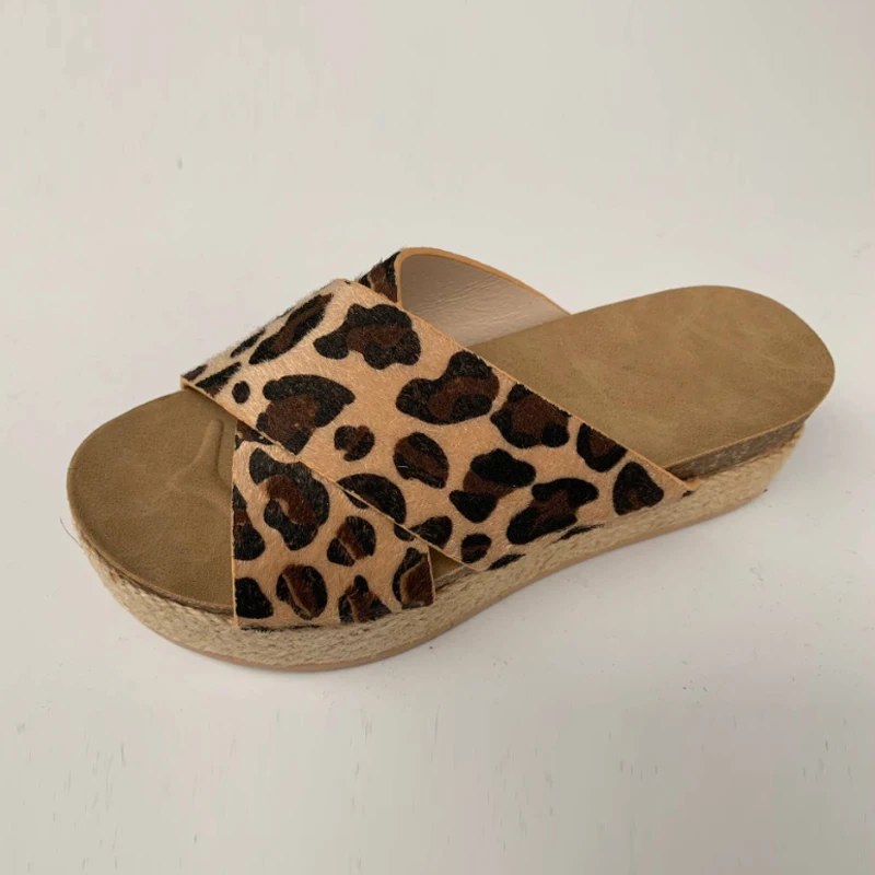 WENYUJH/женские пляжные шлепанцы; шлепанцы на каблуке; повседневная женская обувь; размер 43 - Цвет: Leopard