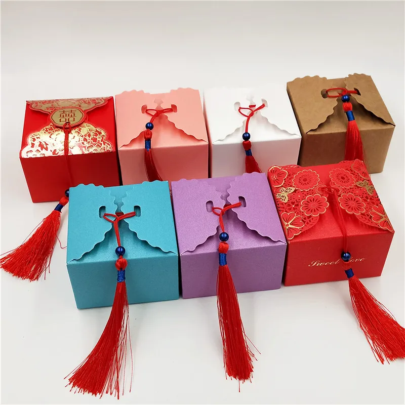 

50Pcs/Lot 9x9x6cm Colorful Paper Box With Red Tassel Blue Bead String For Engagement Candy Cake Wedding Dessert Packing Box Case