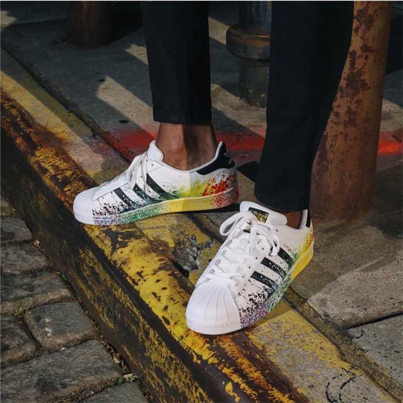 adidas clover superstar gold label