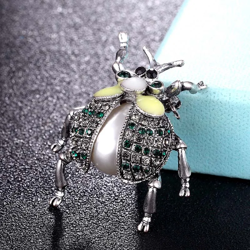 

Zlxgirl statement punk Vintage beetle insect men brooches jewelry women's fashion scarf pins nice imitation pearl brooch