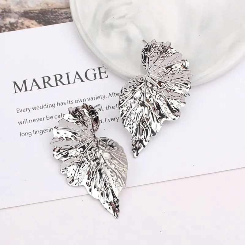 Fashion Trendy Earrings Flower Drop Earrings for Women Vintage Creative Personality Simple Woman Dangle Earring Fashion Jewelry - Image 4