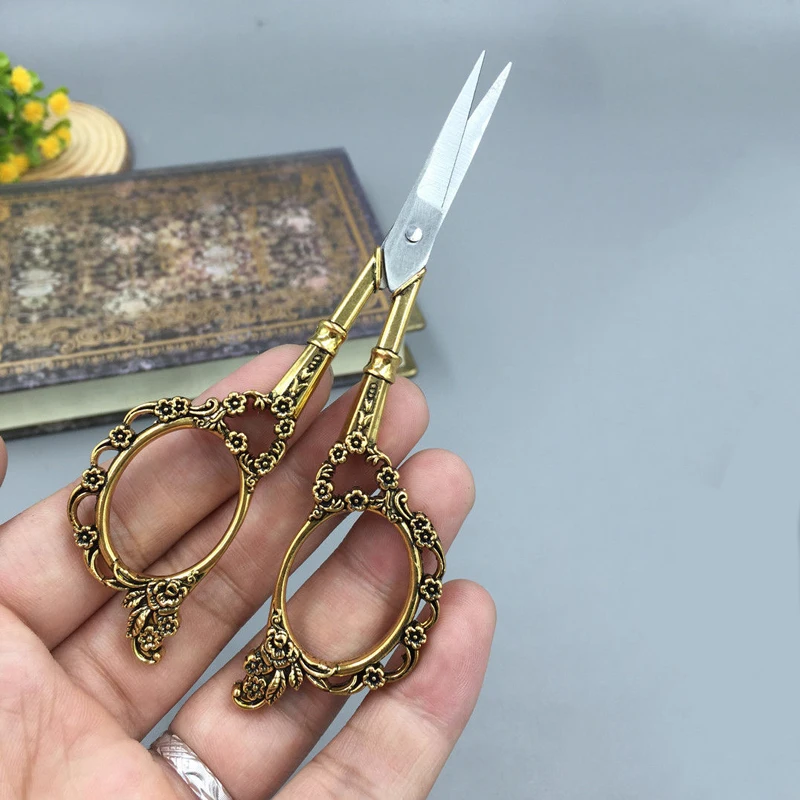 2018 Newest European Vintage Stainless Steel Sewing Shears Floral Scissors Craft DIY Tools