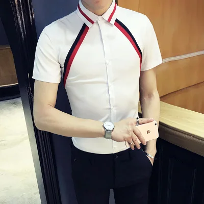 Корейские мужские летние рубашки, новинка, приталенная Мужская рубашка с коротким рукавом, индивидуальный дизайн ленты, простые повседневные вечерние мужские рубашки - Цвет: Белый