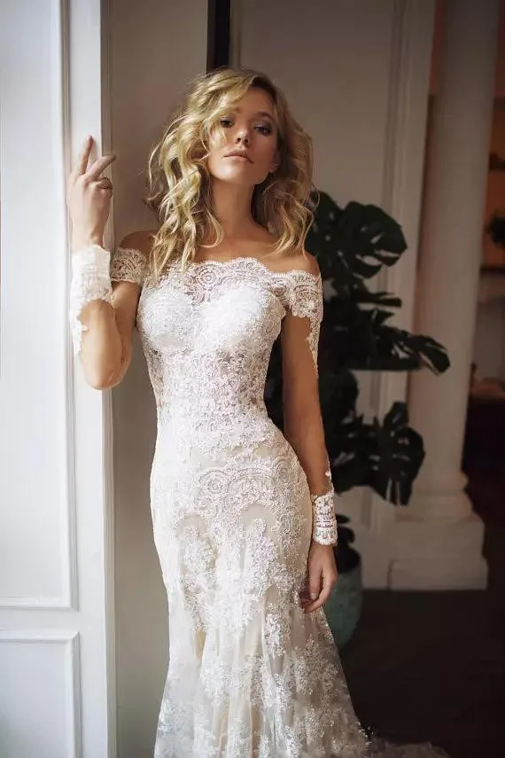 2019-detachable-train-lace-wedding-dresses-mermaid-off-shoulder-long-sleeve-appliques-plus-size-boho-bridal-gowns-vestidos-de-noiva (1)_