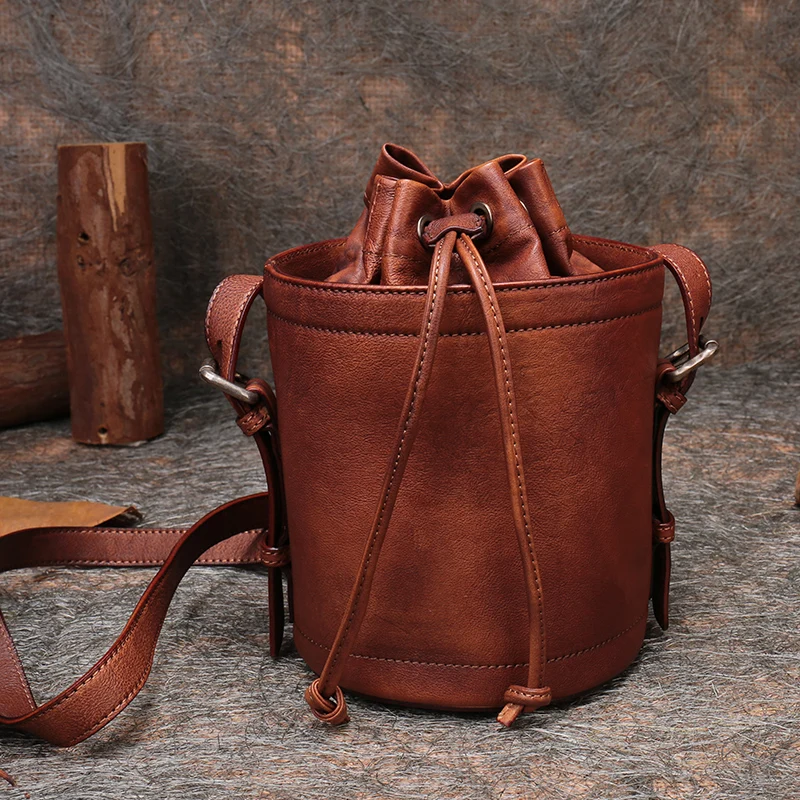 2019 Echt Leer Vrouwen Emmer Handtas Retro Handgemaakte Vrouwen Schoudertas Koe Lederen Vrouwen Messenger Crossbody Bag Emmer 2019 Echt Leer Vrouwen Emmer Handtas Retro Handgemaakte Vrouwen Schoudertas Koe Lederen Vrouwen Messenger Crossbody Bag Emmer