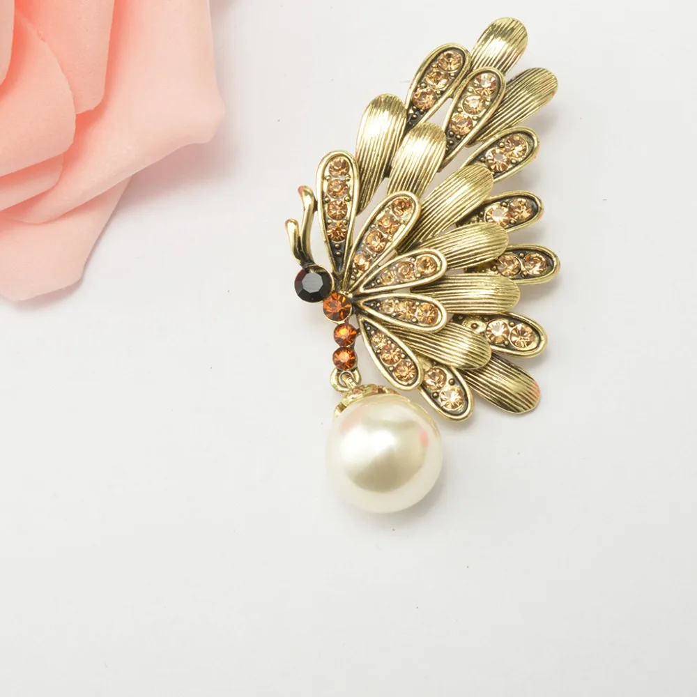 MZC-Antique-Crystal-Women-Butterlfy-Brooches-Hijab-Pins-Brosh-Collar-bts-Brooch-Acryl-Insect-broschen-Boutonniere