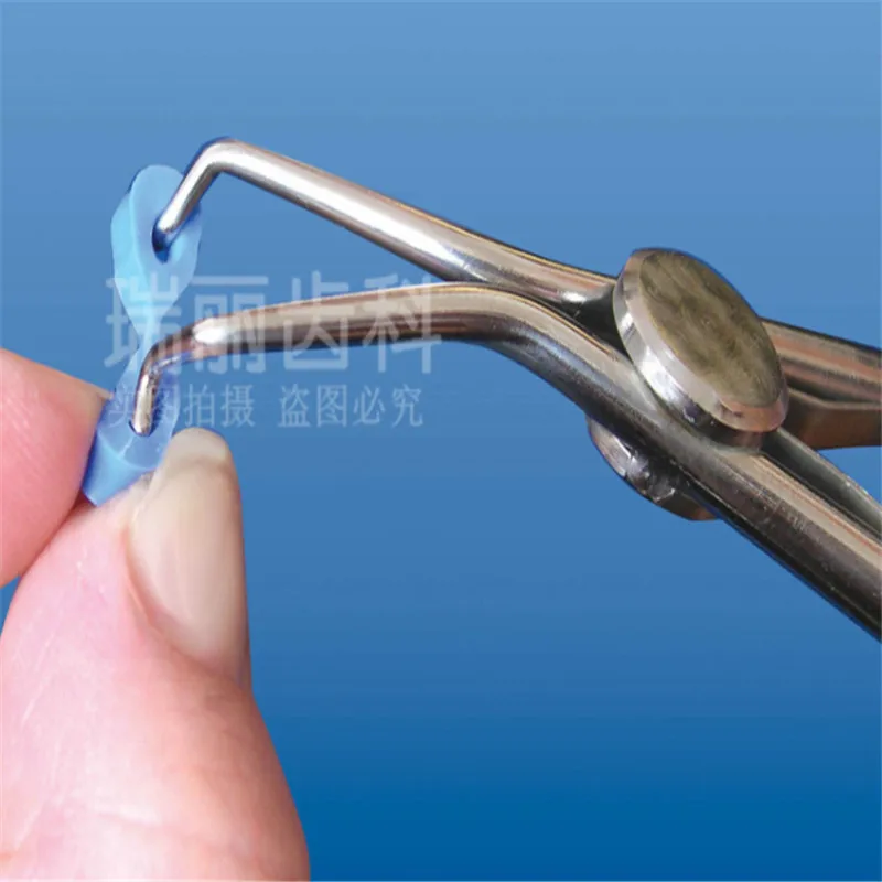 

A0194 Autoclavable Dental Elastic Rubber Fixing Wedges Matrix Matrices Dam Composite 40 Pcs