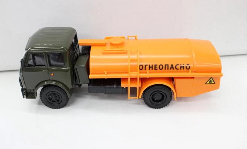 1:43 сплава модели автомобилей высокая моделирования МАЗ AC 8 России КАМАЗ