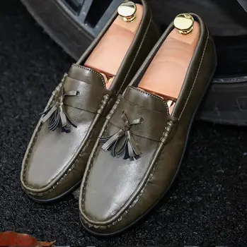 

Spring and autumn new style men fashion small shoes leisure shoes British style men popular comfortable and breathable handsome