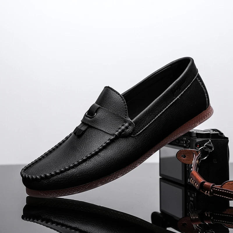 

Men Casual genuine Leather Shoes outdoor Brand Men Boat Shoes Fashion Men breathable Shoes Slip On Men Loafers Male Shoes k3