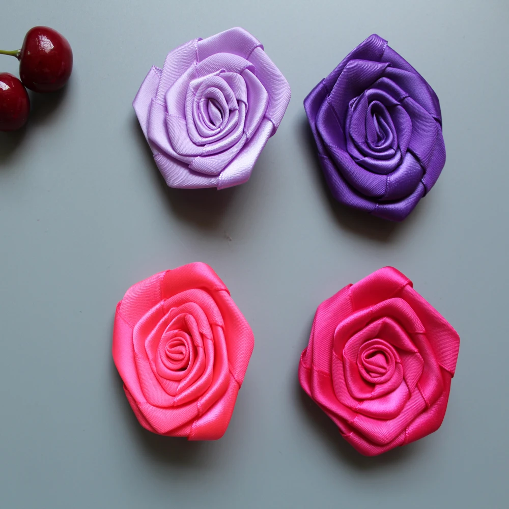 60 шт./партия, 6 см, 30 цветов, мини-атласные розы из лент для девочек, аксессуары для волос, цветы из искусственной ткани для девочек, повязки на голову