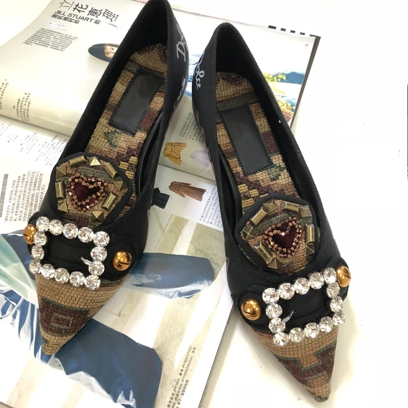

2018 Hot Spring Autumn Shoes Woman Casual Leather Graffiti Pointy Toe Flats Design Woman Slip On Shallow Shoes Runway Flats
