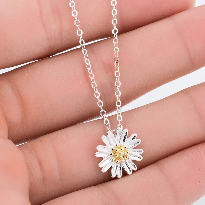

Yiustar Yellow Long Necklace Wome Fashion Daisy Flower Necklace for Women Girl Link Chain Choker Para Mujer Personalized