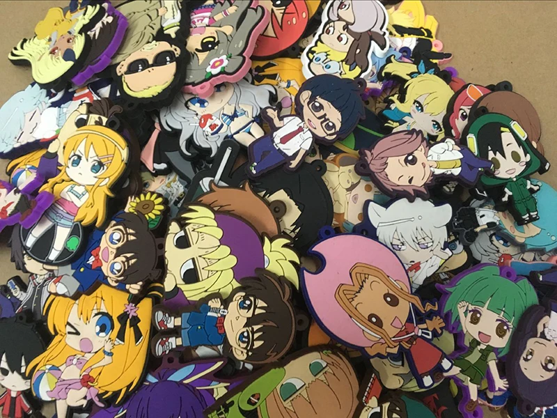 

Wholesales 30pcs random oiginal Japanese anime figure Love live GINTAMA Attack on titan rubber mobile phone charms keychain