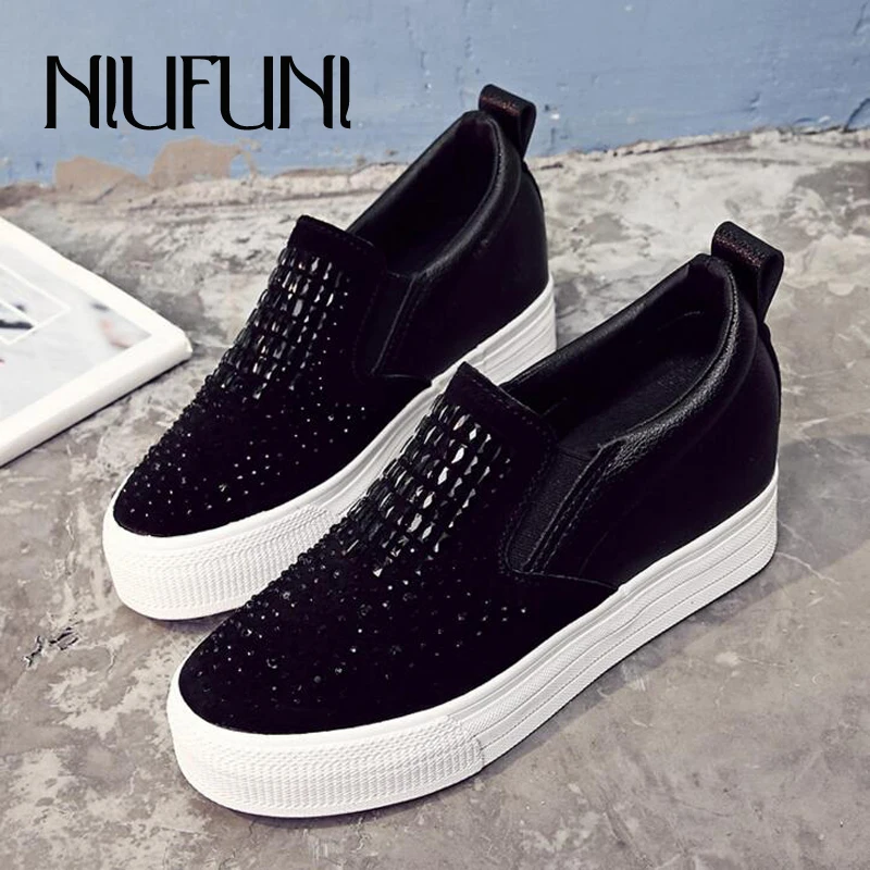 

Height Increasing Black Silver Platform Shoes Woman Autumn New Arrival Women Flats Shoes Slip On Crystal Split Leather Shoes