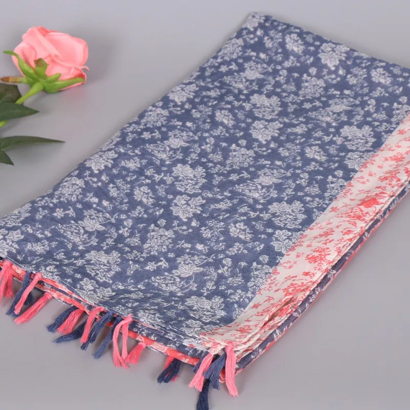Новый дизайн женские популярные Printe приятный цветочный платки платок чешские кисти вискоза повязка мусульманских шарфы/шарф 10 шт./лот