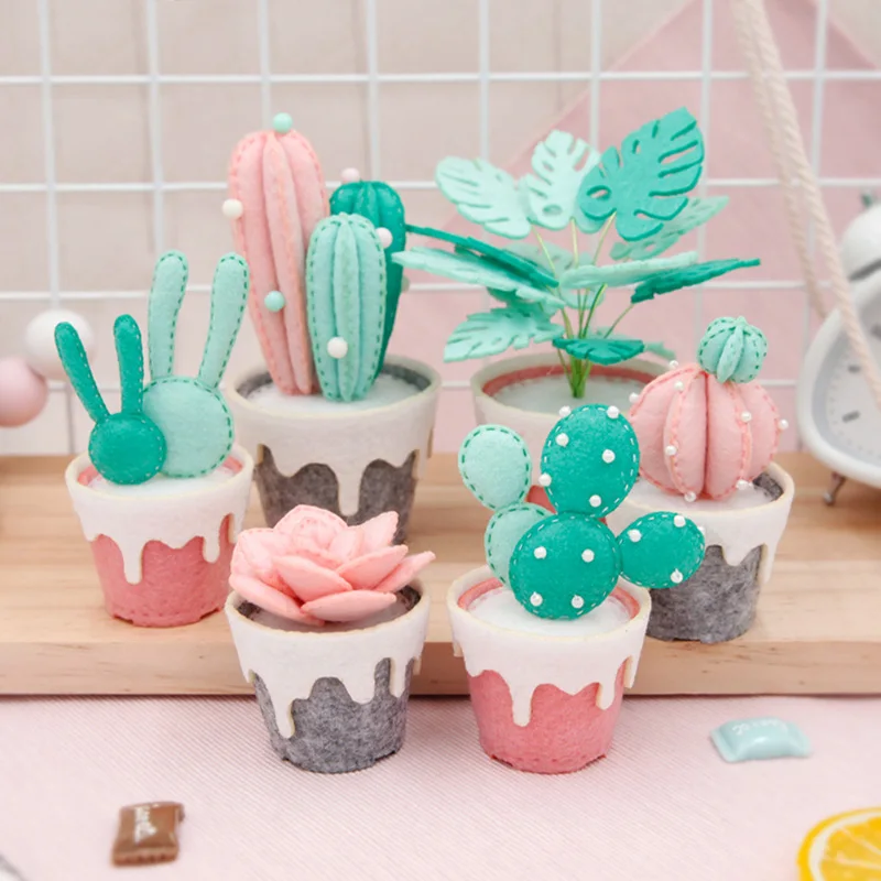 

3Pcs/Set Succulents Potted Felt Kit Handmade Non-woven Multicapacity Process for Home Ornament Felt Material DIY Package