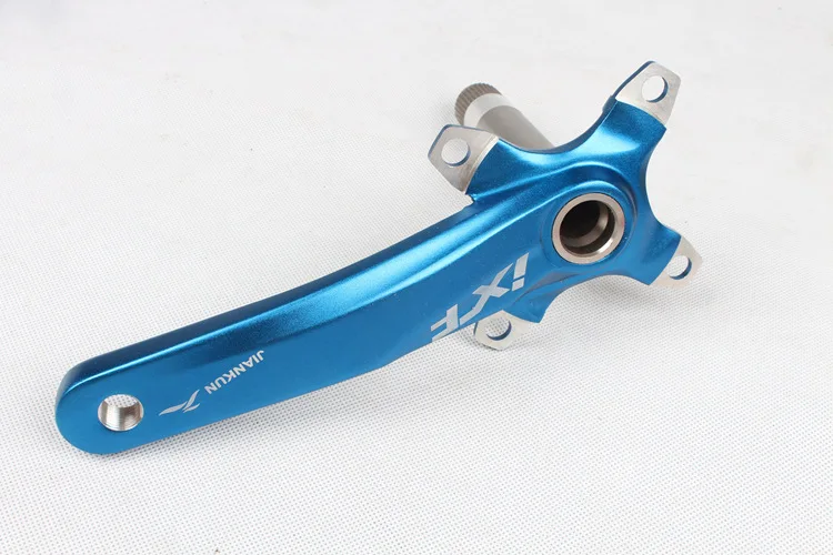 IXF75040