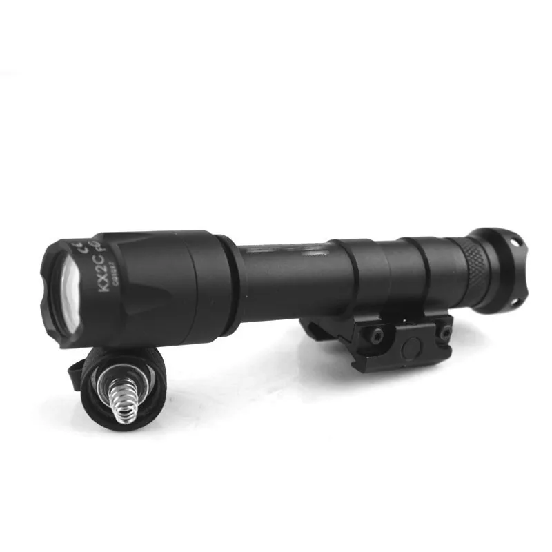 Alta Qualidade Lumens Scout Lanterna Airsoft Tático Tocha Arma Luzes Caber 20mm Ferroviário Frete Grátis M600c 180 4 Luzes de armas