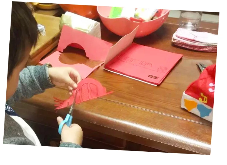 60 шт. Китайский бумаги вырезать для детей искусство craft DIY игрушки/17*17 см детей бумаги art для детского сада игрушки ручной работы, бесплатная