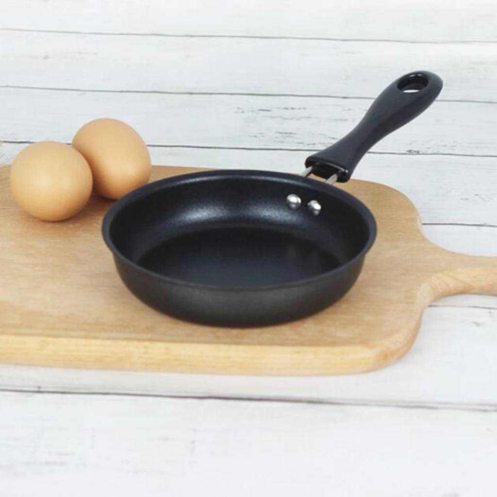 3 pieces 12cm Mini Non-stick Round Frying Pan Egg Pan Iron Coating Cookware