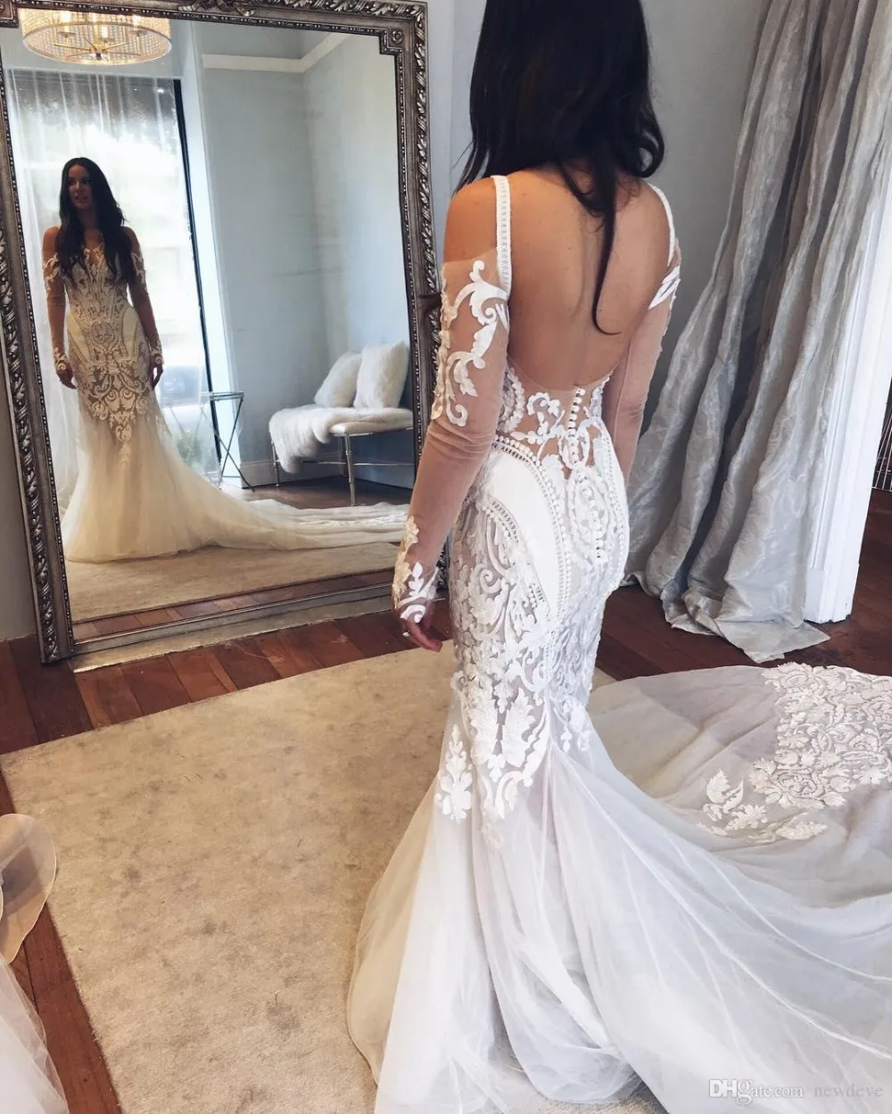 lace-applique-mermaid-wedding-dresses-open-back-bridal-gowns-sheer-neck-long-sleeve-plus-size-wedding-dress (2)